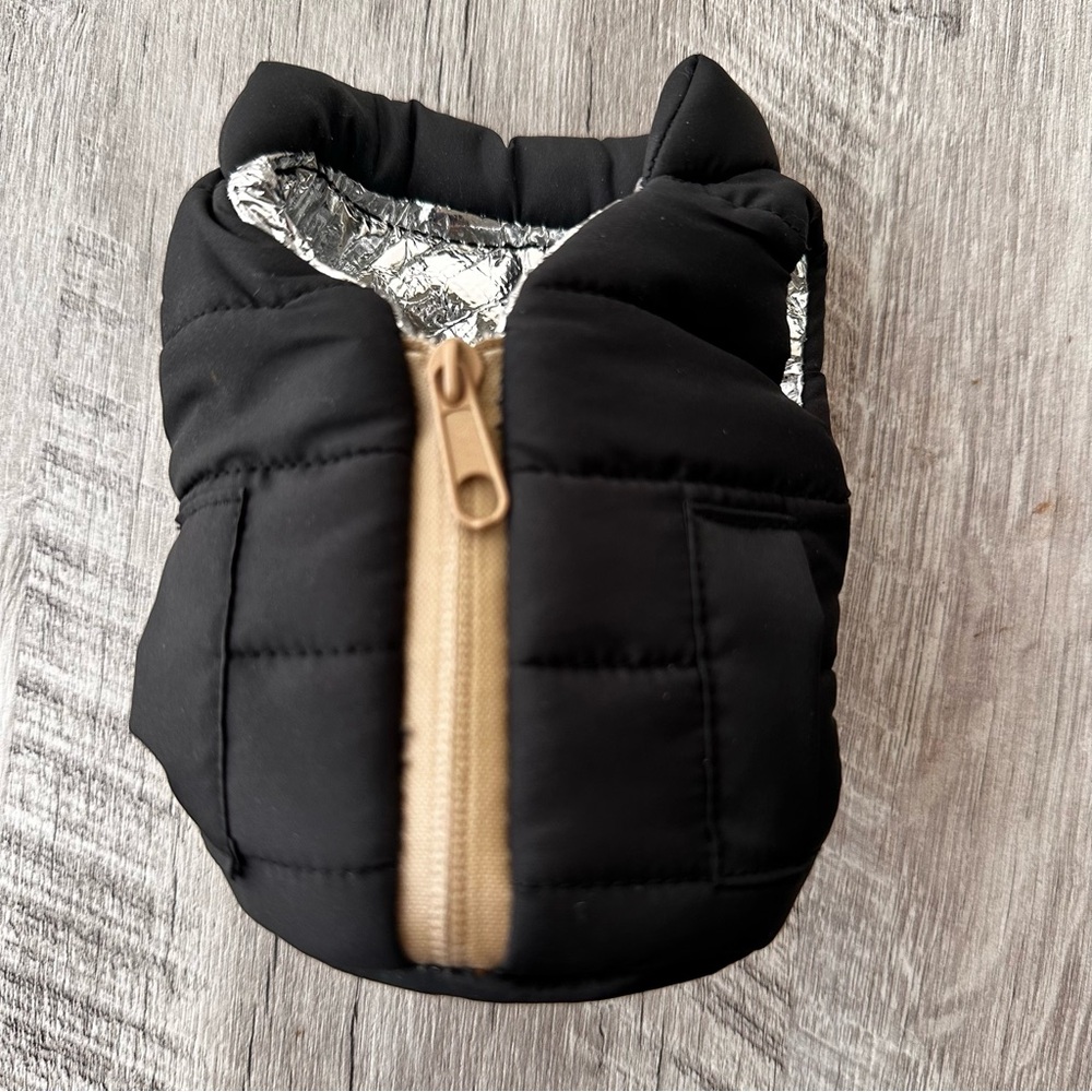 Puffin Drinkwear The Puffy Beverage Vest Insulated Can Cooler Black & Tan
